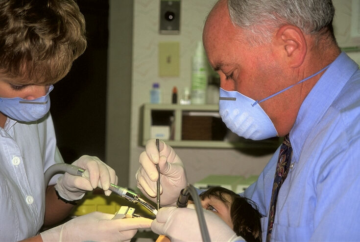 Cl&iacute;nica Dental